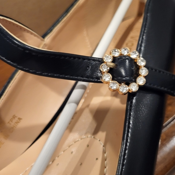 Viapipa Mary Jane Matte Black Shoes with Jeweled Clasp NEW Size 9.5 - Picture 9 of 11
